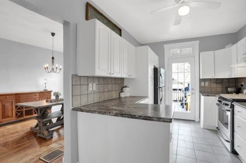 1670 Hillsdale Ave, Pittsburgh PA 15216-1870 exterior