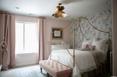 8967 Cobble Canyon Ln, Sandy UT 84093-3813 exterior