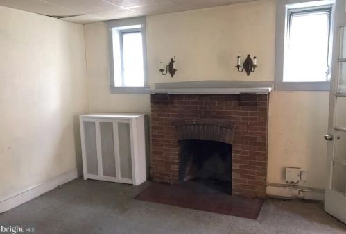 1304 Main St, Darby PA 19023-2619 exterior