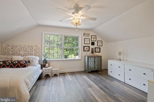 195 Carnoustie Way, Media PA 19063-1856 exterior