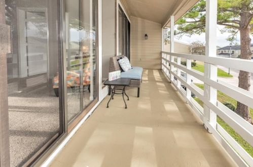 17 April Pt Dr, Montgomery TX 77356-8873 exterior