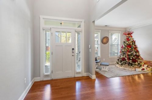 2077 Hatteras Way, Atlanta GA 30318-1085 exterior