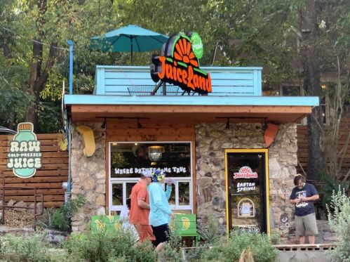 1815 Collier St, Austin TX 78704-2910 exterior