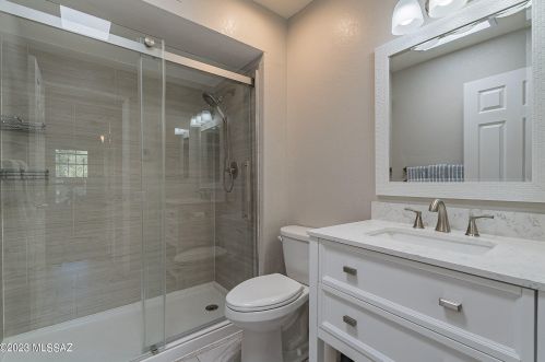 1040 Calle De Ln Temporada, Green Valley AZ 85614-1964 exterior