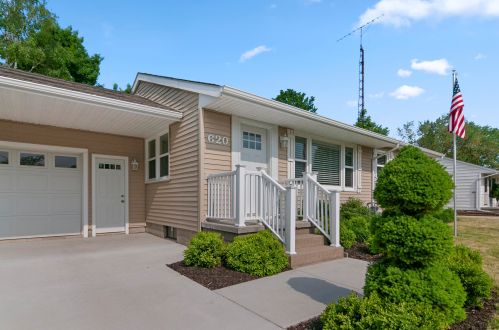 620 Lilac Ave, Big Rapids MI 49307-2520 exterior