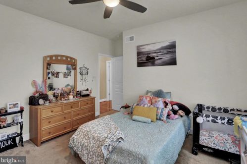 296 Friendly Dr, Hanover PA 17331 exterior