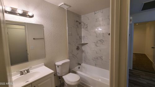 6826 17 Way, Phoenix AZ 85042-5707 exterior