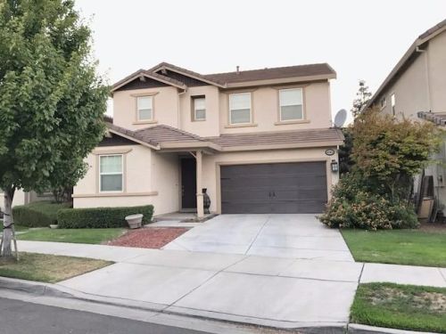 4283 Cherry Blossom Ln, Turlock, CA 95382-9302