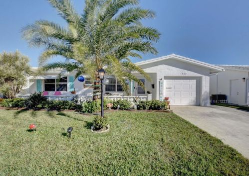 1512 21st St, Boynton Beach, FL 33426-6428