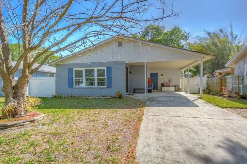 7012 Fitzgerald St, Tampa, FL 33616-1812