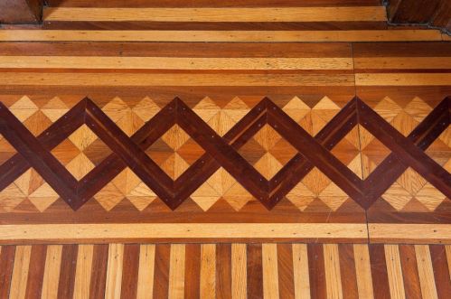 5501 Elgin St, Pittsburgh PA 15206-1432 exterior