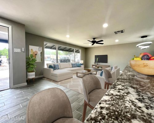 2520 Calle Cordova, Tucson AZ  85710-5732 exterior