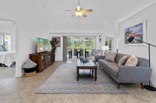 412 Dundee Ct, Naples, FL 34104-4775