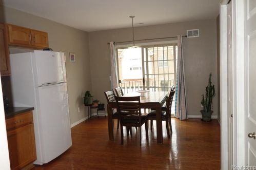 39467 Springwater Dr, Northville MI 48168-3962 exterior