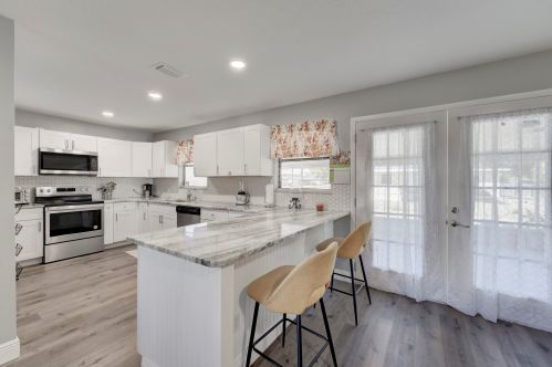 491 Kilpatrick Ave, Fort Pierce FL  34983-1666 exterior