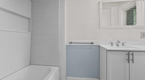 107 Bernon St, Providence RI  02908-3721 exterior