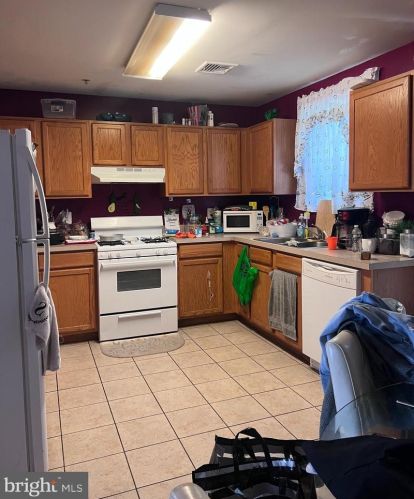 217 Spring St, Trenton, NJ 08618-4610