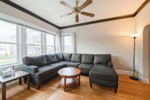 4847 Dakin St, Chicago IL 60641-2717 exterior