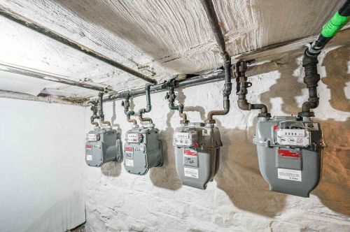 219 St, Union City NJ 07087-6305 exterior