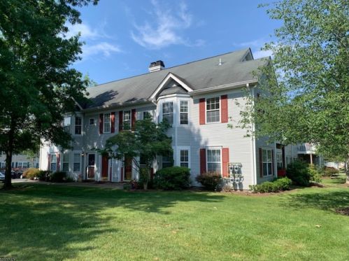 189 Mary Ct, Bridgewater, NJ 08807-5652