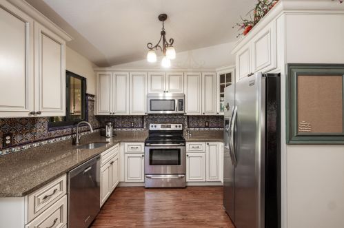 5426 Clark Ave, Fort Pierce FL 34983-2307 exterior