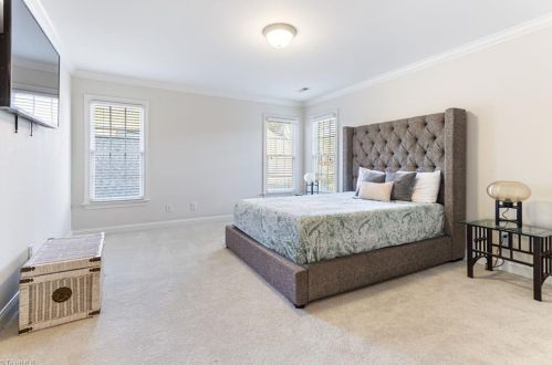 16 Middlefield Ct, Greensboro NC  27455-2257 exterior