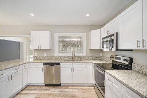 15503 Bear Crk Dr, Tampa FL 33624-1701 exterior