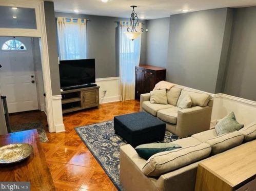 2316 Ellsworth St, Philadelphia PA 19146-2420 exterior