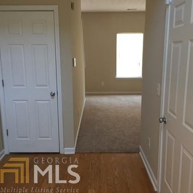 530 Dot Dr, Atlanta, GA 30349-2727