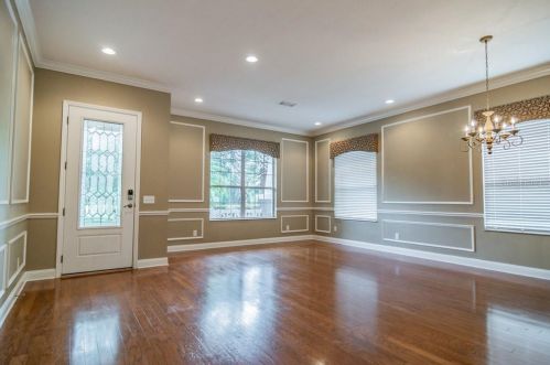 8028 Hampton Lake Dr, Tampa FL  33647-3558 exterior