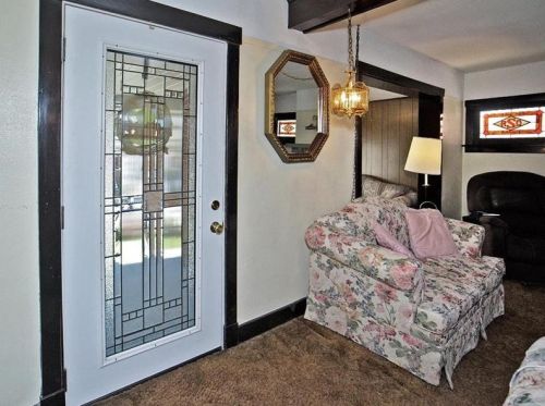 7281 Mcclure Ave, Pittsburgh, PA 15218-2307