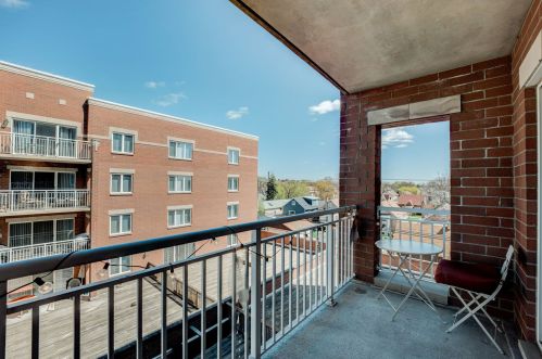 6560 Diversey Ave, Chicago IL 60707-2301 exterior