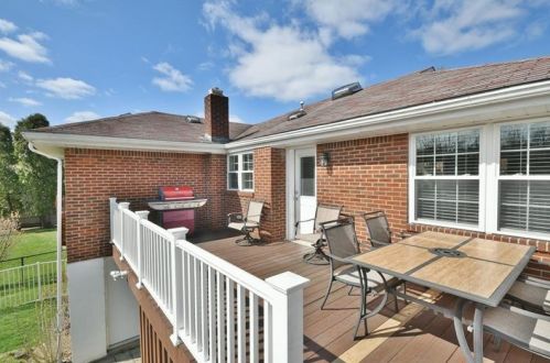 1905 Berkwood Dr, Pittsburgh PA 15243-1517 exterior