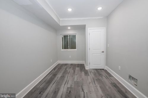 2122 2nd St, Philadelphia PA 19147-3802 exterior