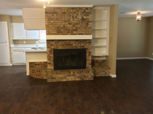 2421 Douglas Ave, Irving TX  75062-5337 exterior