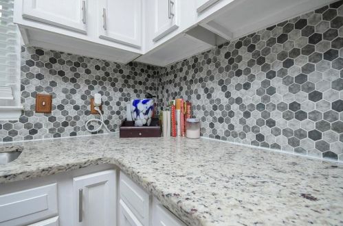 1379 Aniwaka Ave, Atlanta GA  30311-3507 exterior