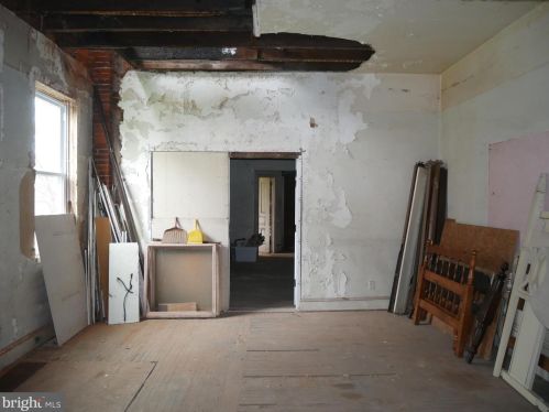 3311 16th St, Philadelphia PA  19140-4902 exterior