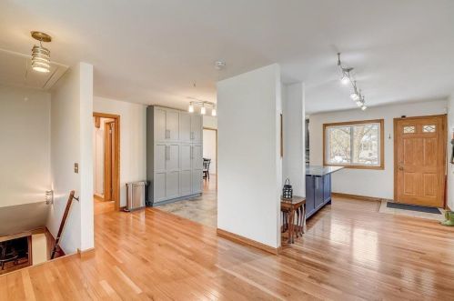 4510 Odana Rd, Madison WI  53711-1445 exterior