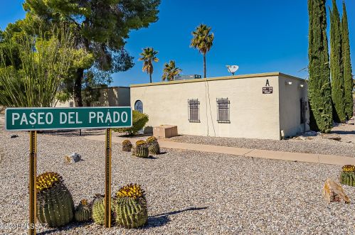 214 Paseo Del Prado, Green Valley AZ 85614-1974 exterior