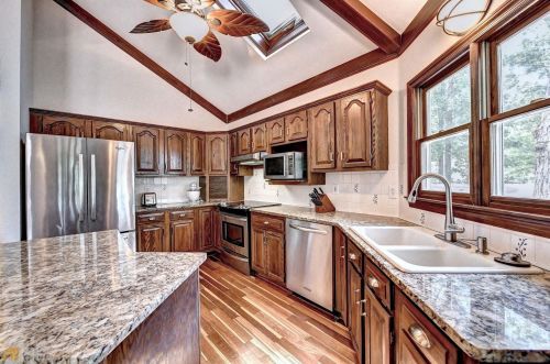 8388 Lake Dr, Lithonia GA  30039-5724 exterior