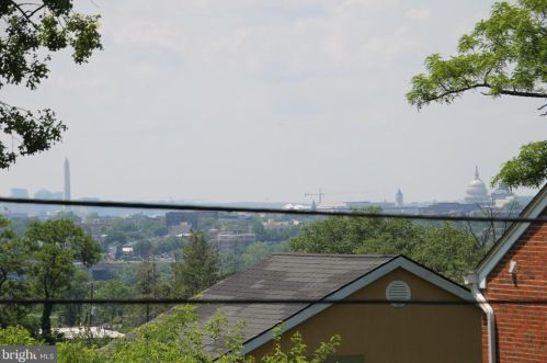 1314 31st Pl, Washington DC  20020-3635 exterior