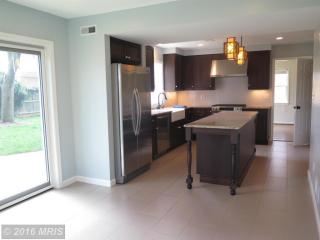 5702 Beech Ave, Bethesda MD  20817-2571 exterior