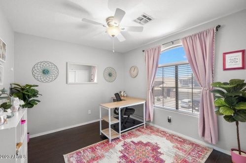 26233 65 Dr, Phoenix AZ 85043-1950 exterior