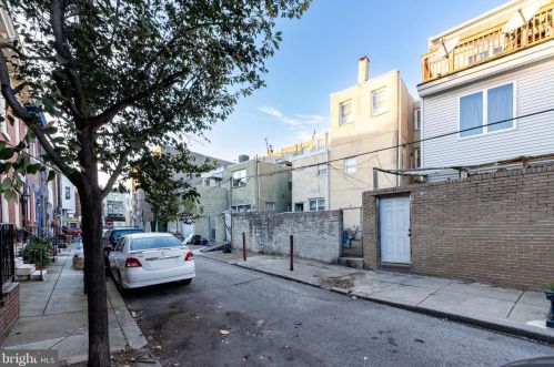 728 Christian St, Philadelphia PA 19147-3914 exterior