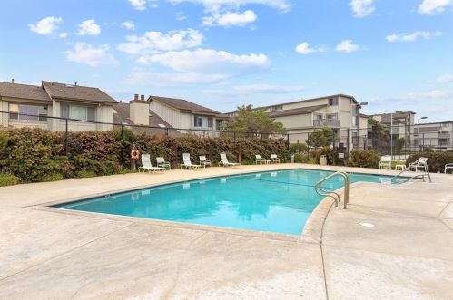 3110 Sunset Ln, Oxnard CA  93035-3945 exterior