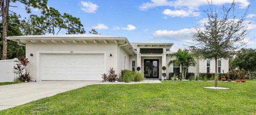 294 Ridgecrest Dr, Fort Pierce FL  34953-8303 exterior