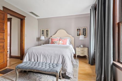 2818 Albany Ave, Chicago IL 60618-7605 exterior