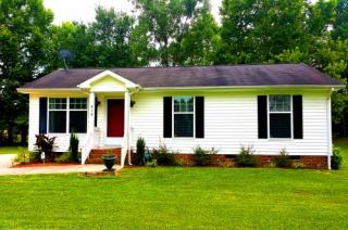 916 Poplarwood Dr, Eagle Rock, NC 27591-7891