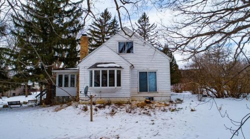 1701 Baker Park Rd, Maple Plain MN 55359-9650 exterior