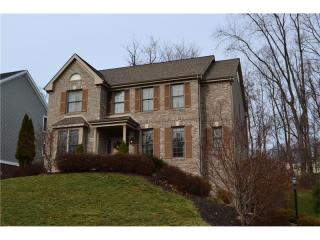 515 Avonworth Heights Dr, Pittsburgh, PA 15237-1262